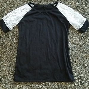 Black lace shirt sz s